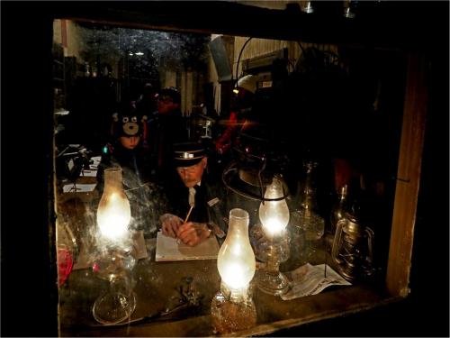 Sending A Msg To Santa 6 6.5 7.5 20 Dan Copeland  Pictorial Master