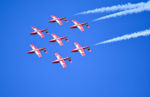 Defying Gravity 22.5 Loretta Monteleone Pictorial Gold